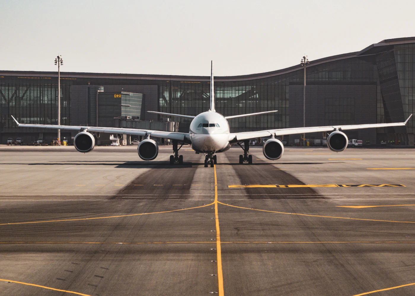 Avion sur un tarmac, visuel illustratif du transport aérien